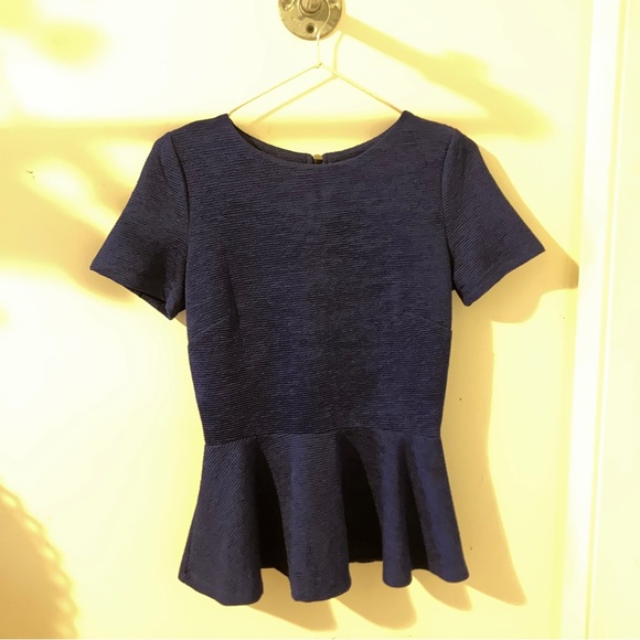 BACK ZIP PEPLUM TOP - Picture 6 of 6